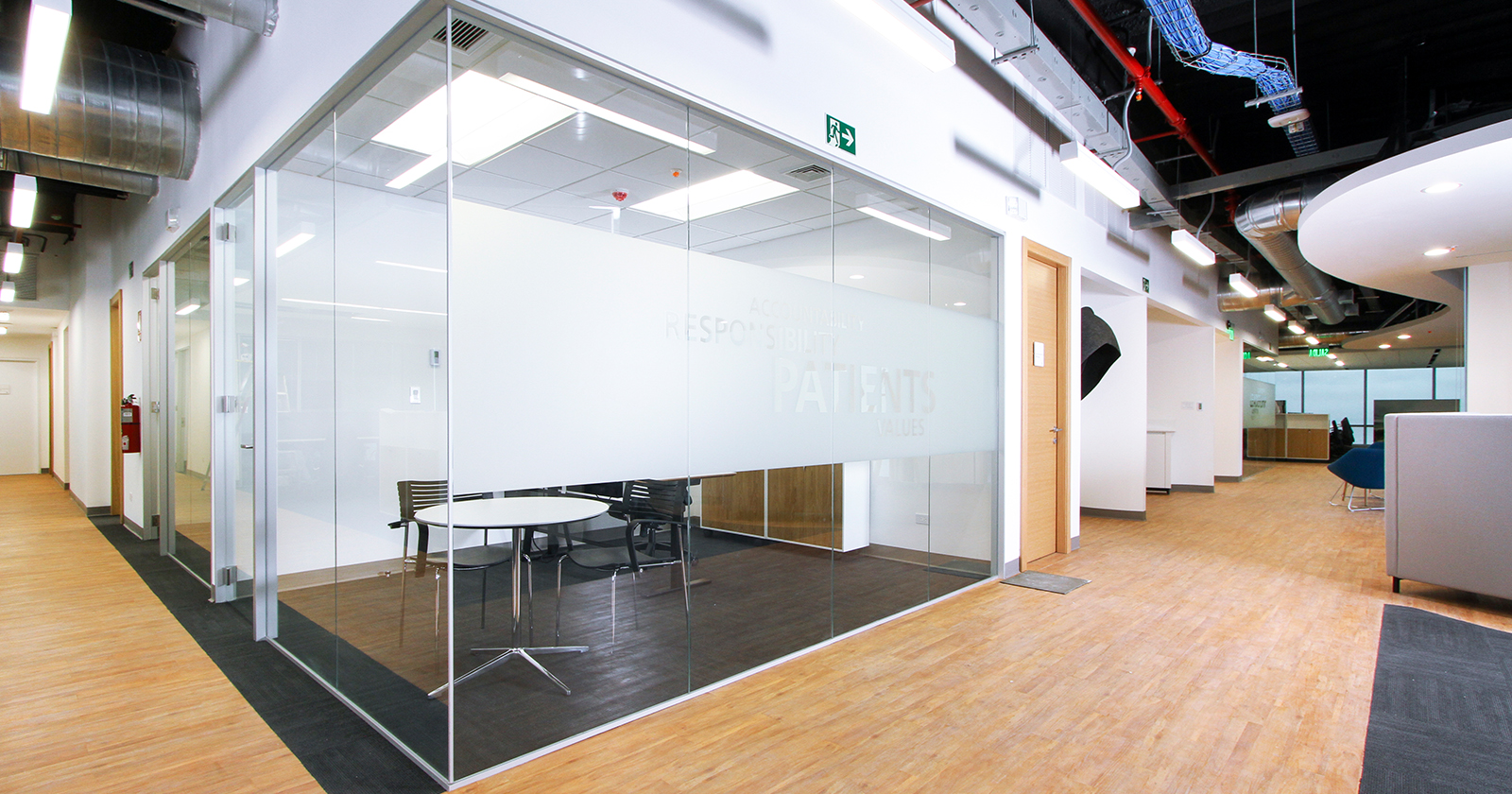 Continuous Glass Wall