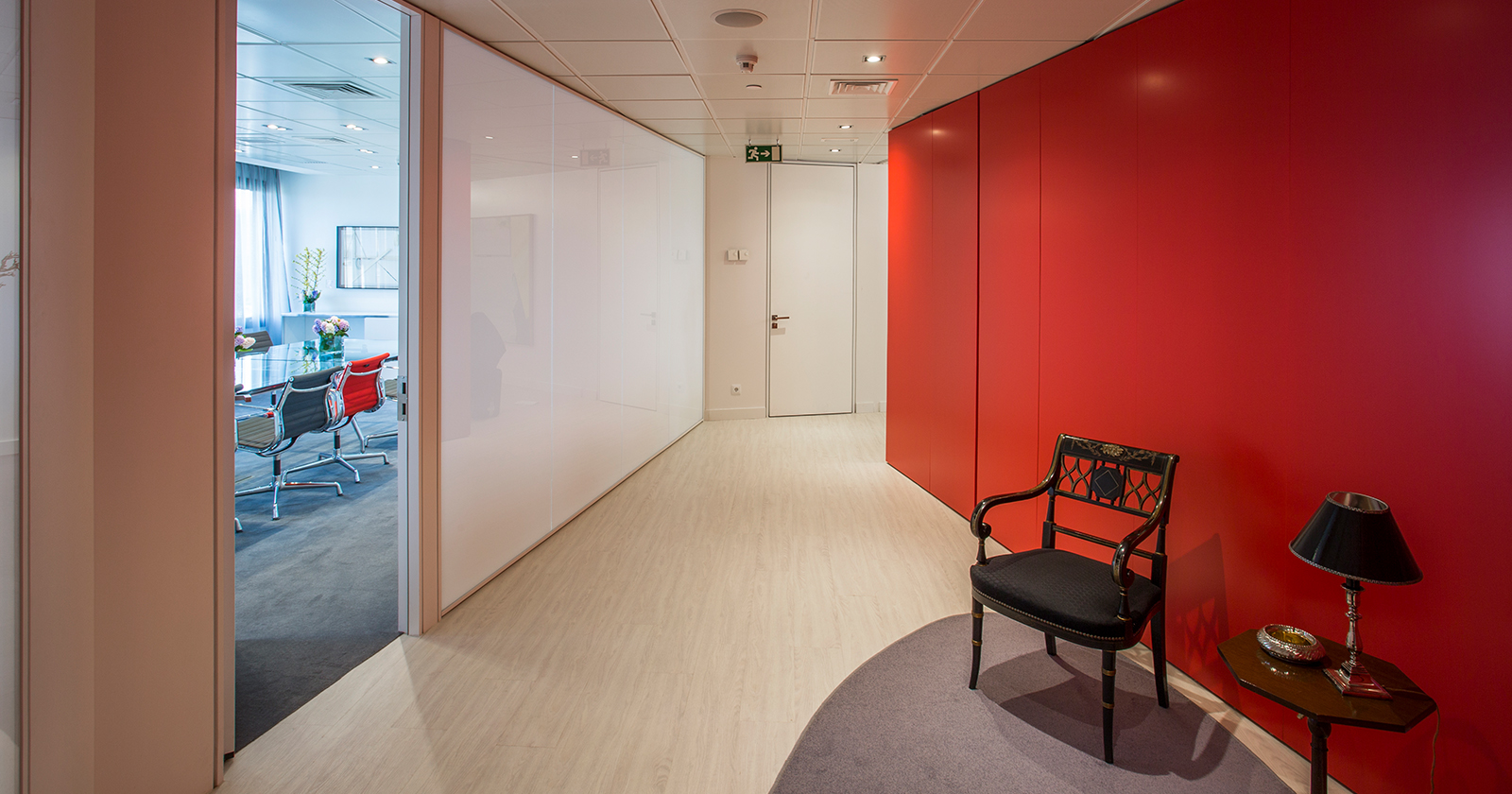 Continuous Double Glass Wall