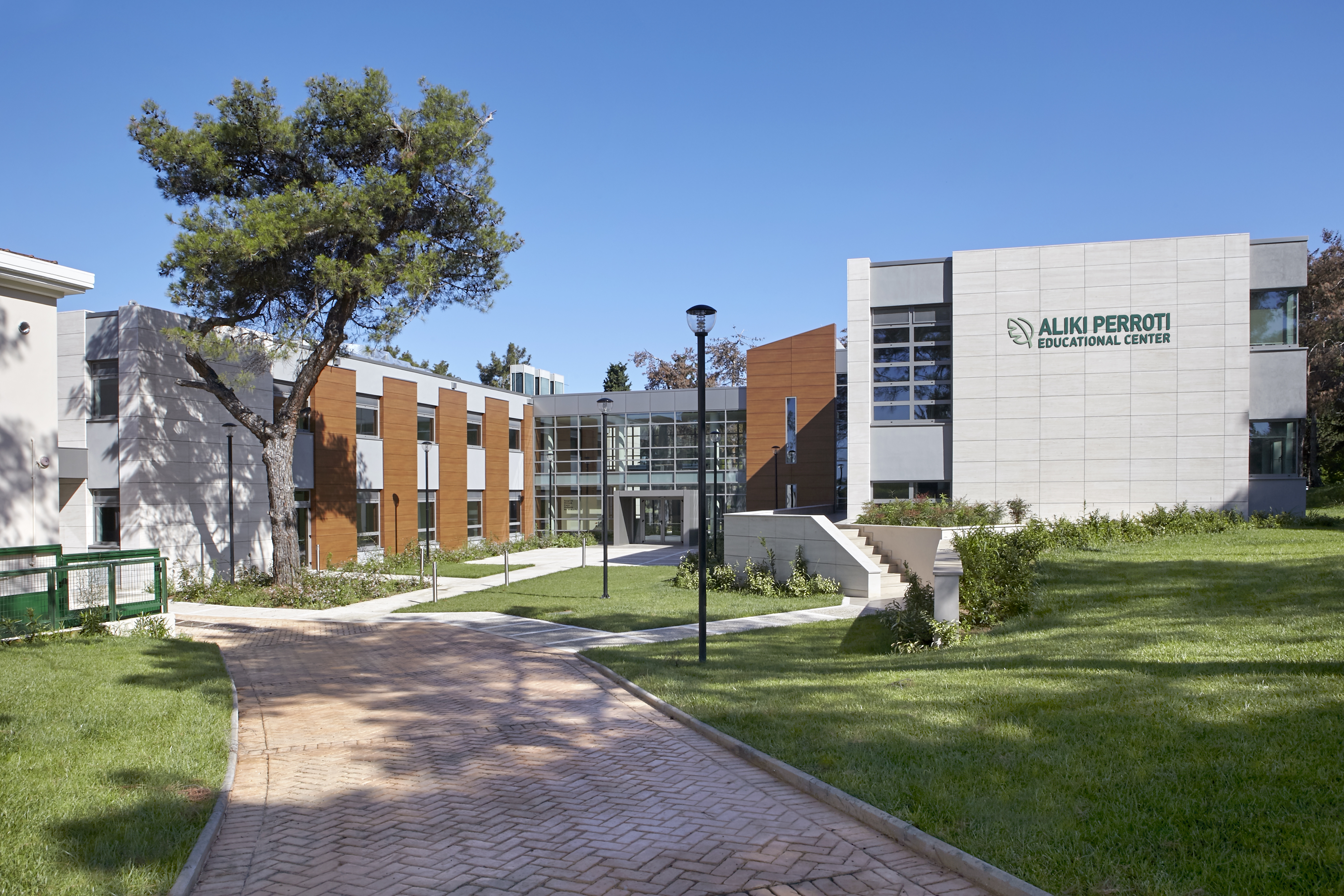 Perrotis College